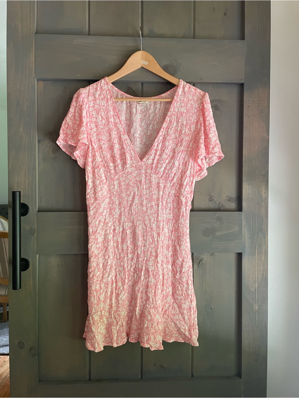 Billabong Pink and White Floral Summer Dress